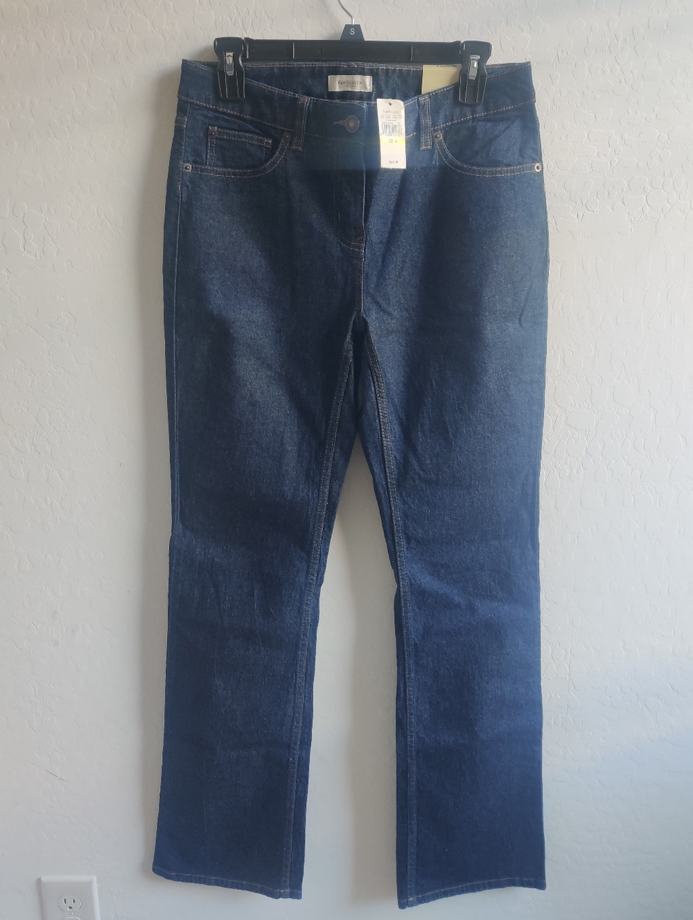 NWT Van Heusen Modern Fit Mid-rise Boot Cut Cotton Dark Blue Denim Jeans_4